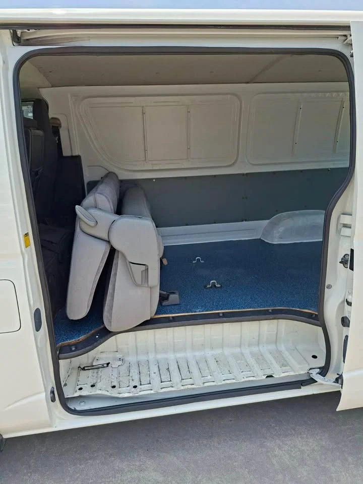 2010 Toyota HiAce V (H200) 3