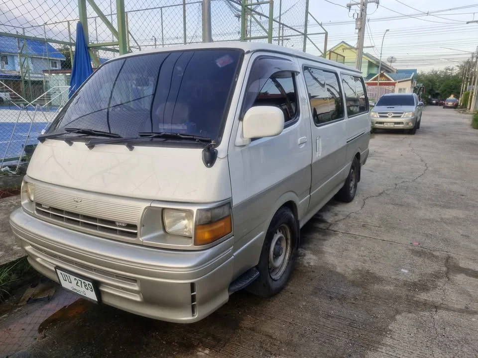1998 Toyota Commuter IV (H100) 2