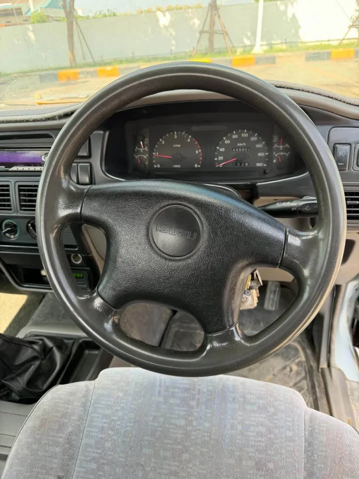 2000 Isuzu Faster Dragon Eyes III 3