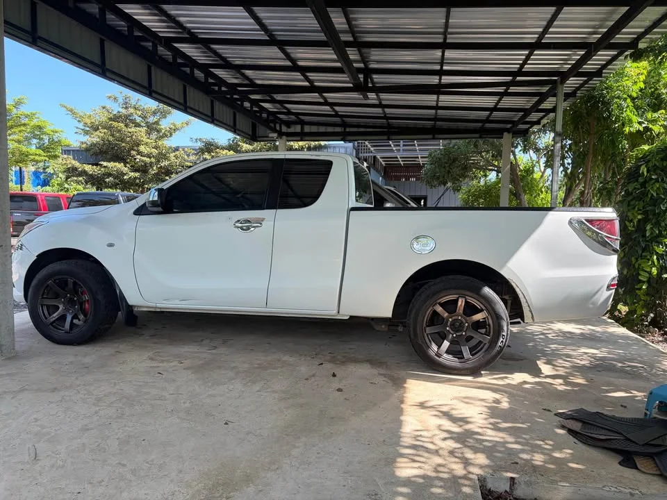 2014 Mazda BT-Series II 3