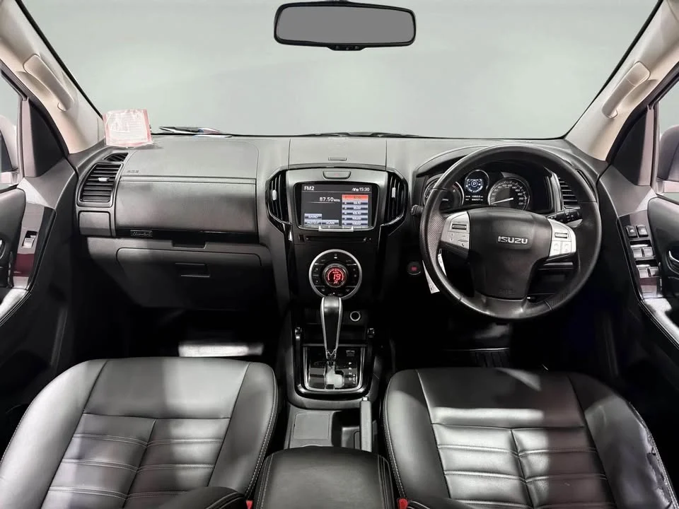 2020 Isuzu MU-X I 2