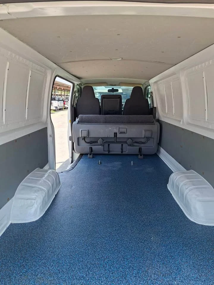 2010 Toyota HiAce V (H200) 2
