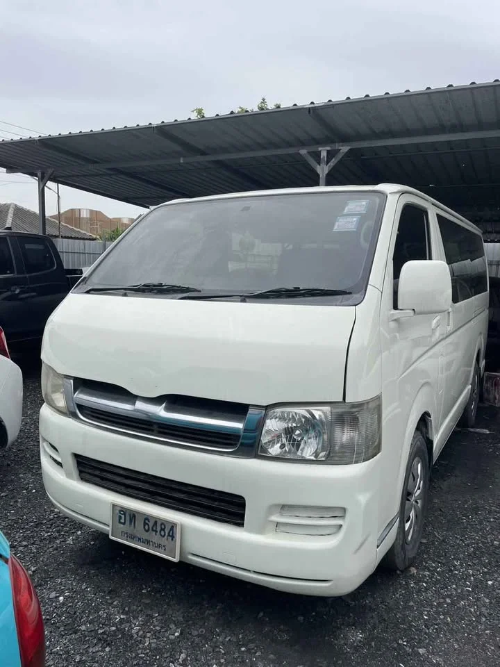 2005 Toyota HiAce V (H200) 3