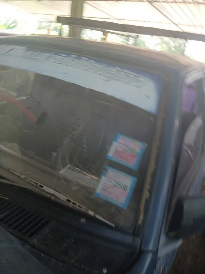 1995 Mitsubishi Triton II 2