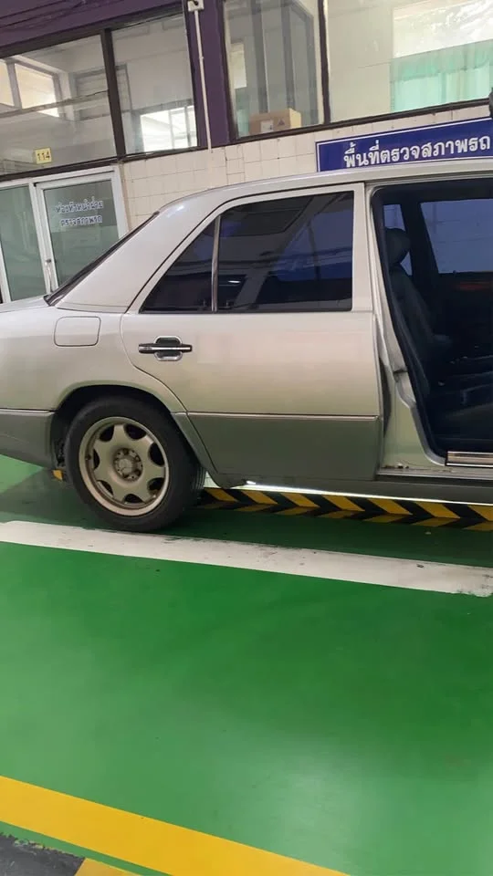 1990 Benz E-Class W124 3