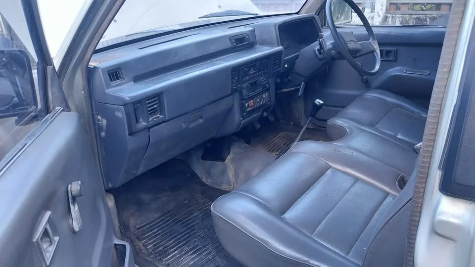 1995 Mitsubishi Triton II 3