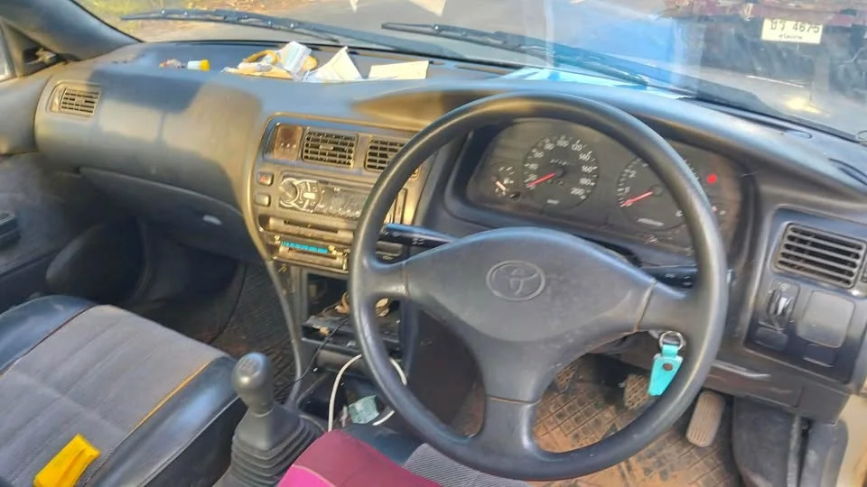 Toyota Corolla Altis VII (E100) 2