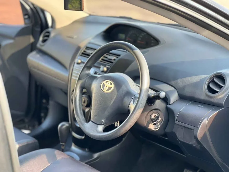 2010 Toyota Vios II 2