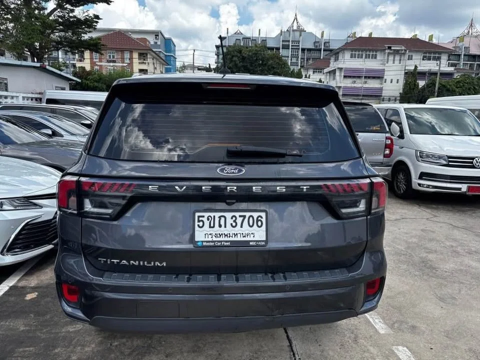 2023 Ford Everest III 3