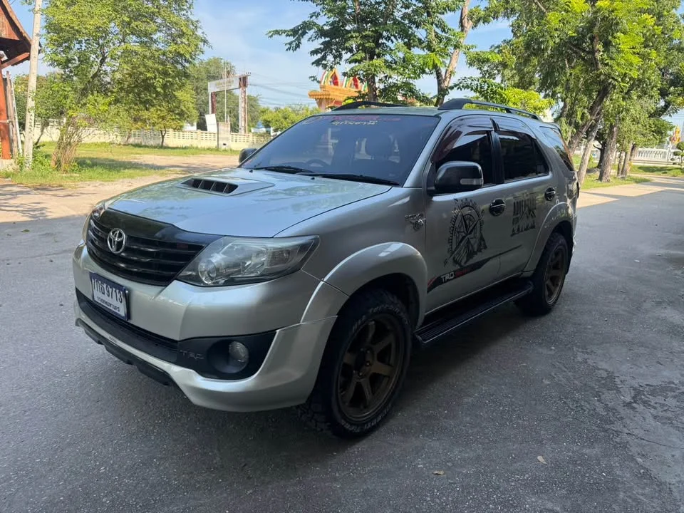 2008 Toyota Fortuner I 3