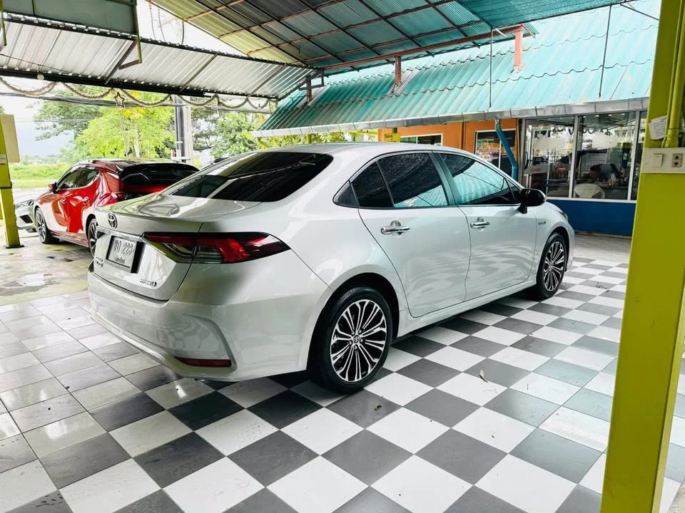 2019 Toyota Corolla Altis XII (E210) 3