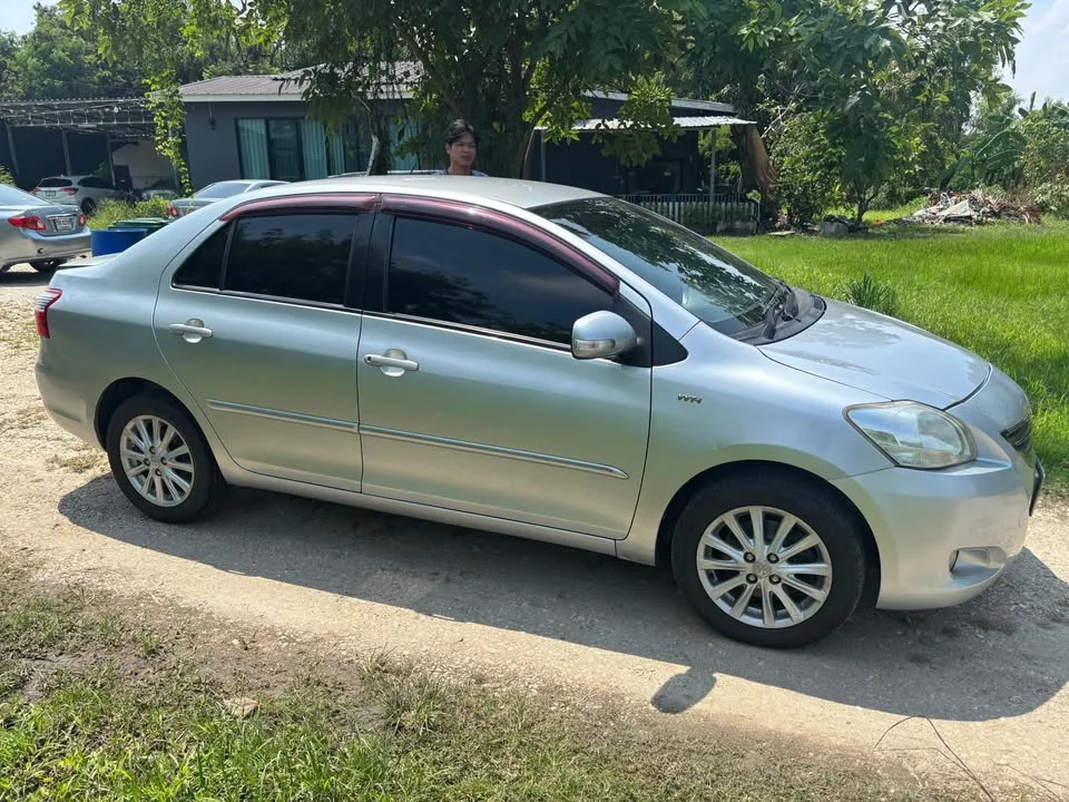 2010 Toyota Vios II 3