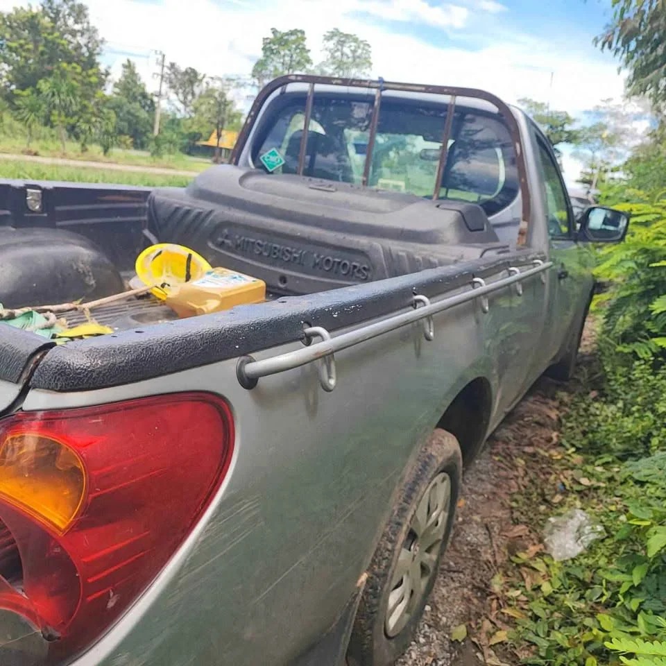 2011 Mitsubishi Triton IV 2