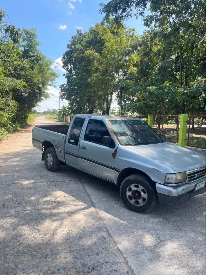 1994 Isuzu TFR III 3