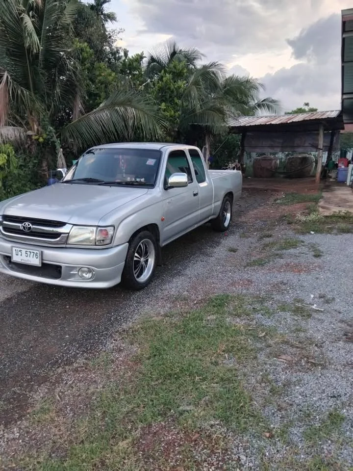 2003 Toyota Hilux Tiger VI 3