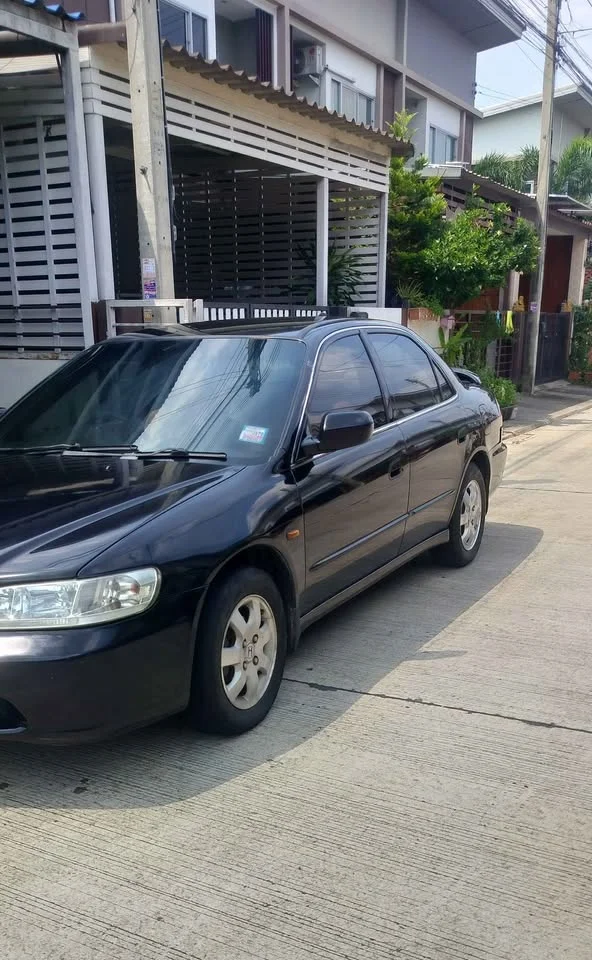 2003 Honda Accord VI 3
