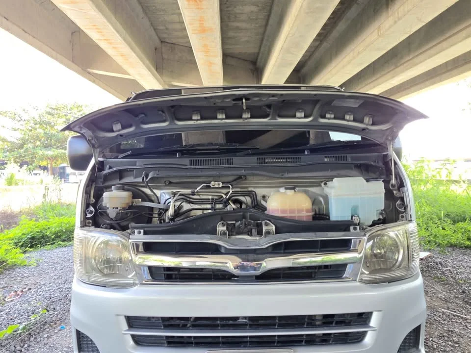 2013 Toyota HiAce V (H200) 2