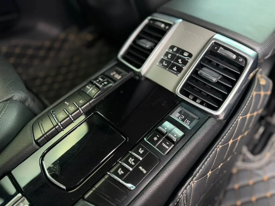 2014 Porsche Panamera I 2