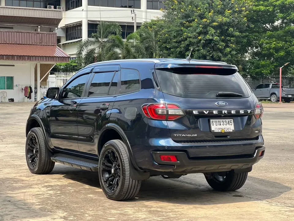 2020 Ford Everest II 3