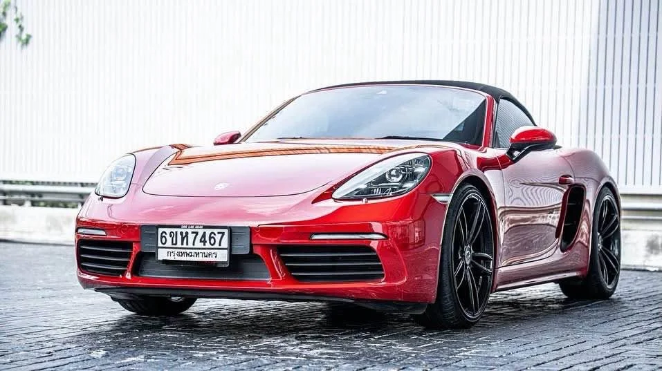 2018 Porsche 718 Boxster and Cayman IV 2