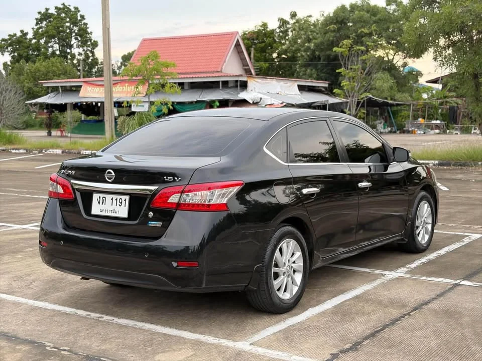 2012 Nissan Sylphy III (B17) 3