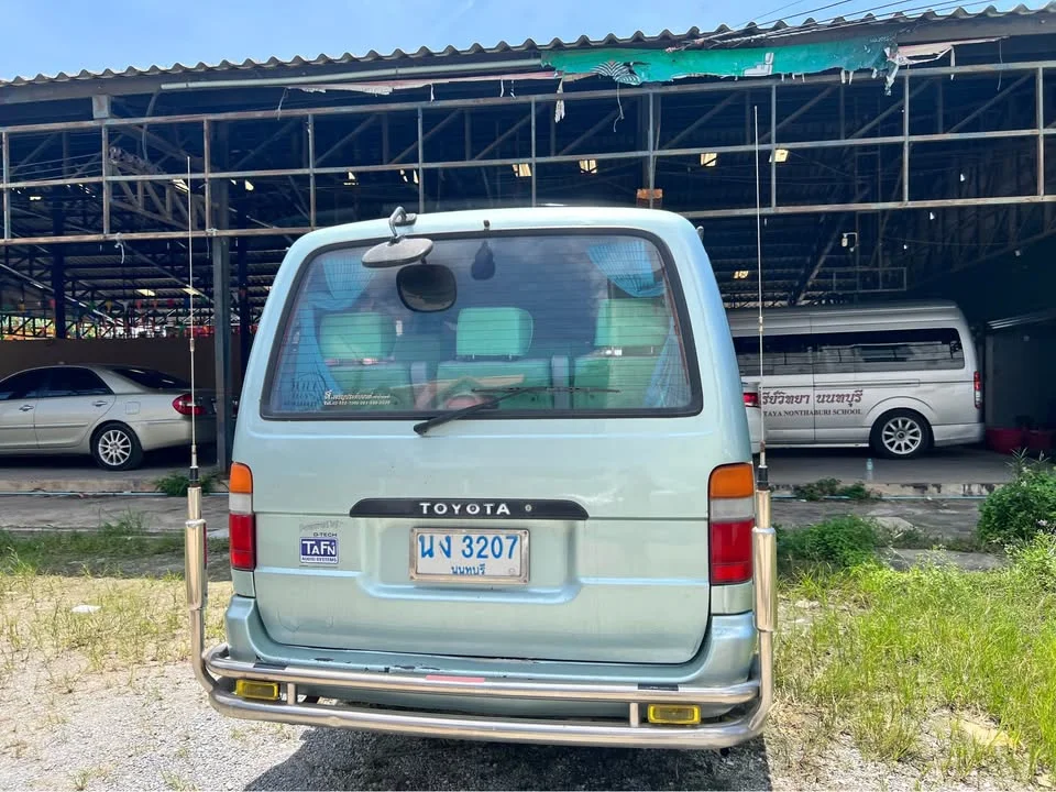 Toyota Commuter IV (H100) 2