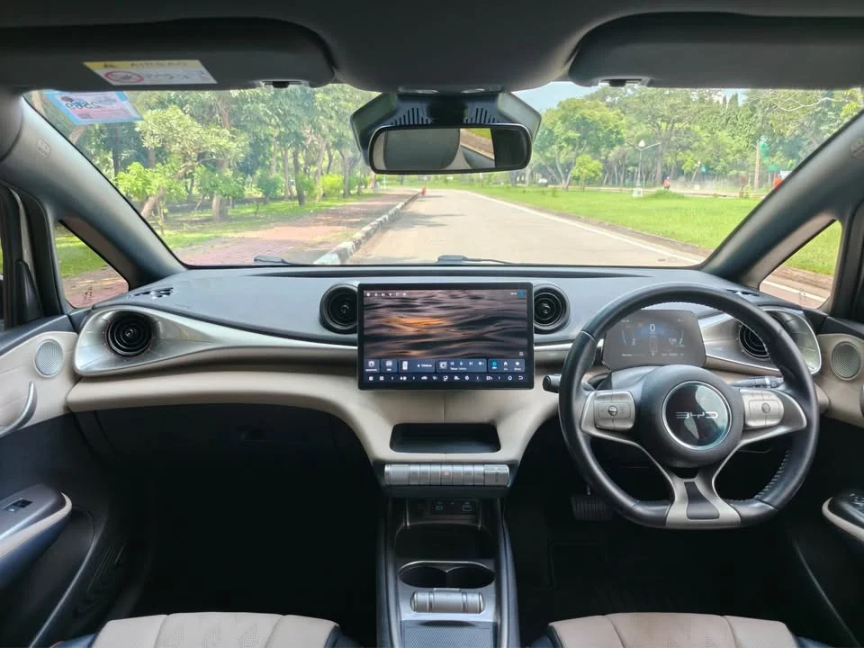 2023 BYD Dolphin 2