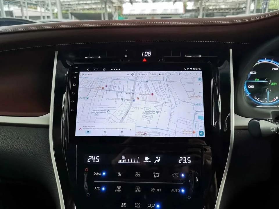 2014 Toyota Harrier III 2