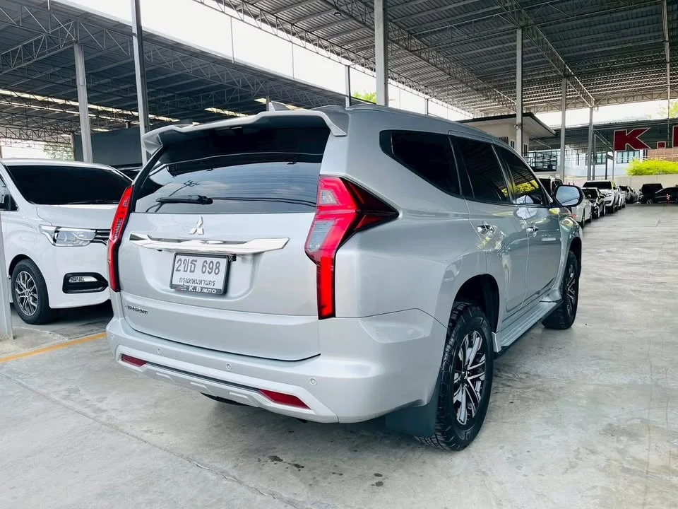 2022 Mitsubishi Pajero Sport III 2