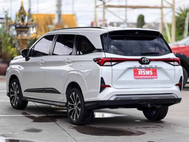 2023 Toyota Veloz III 2