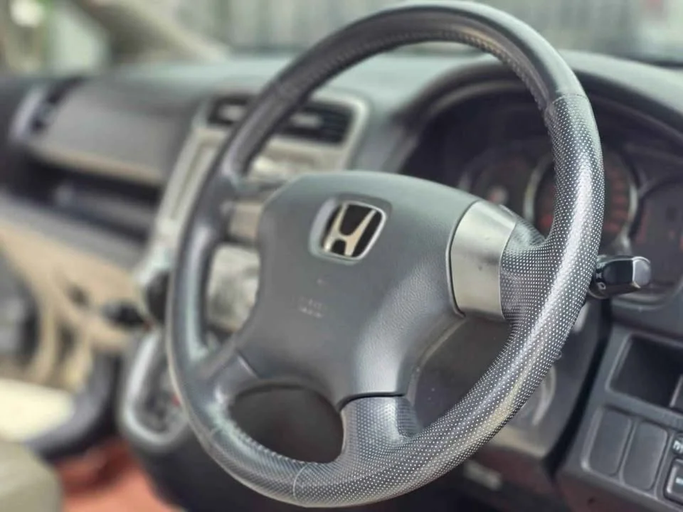 2005 Honda Stream I 3
