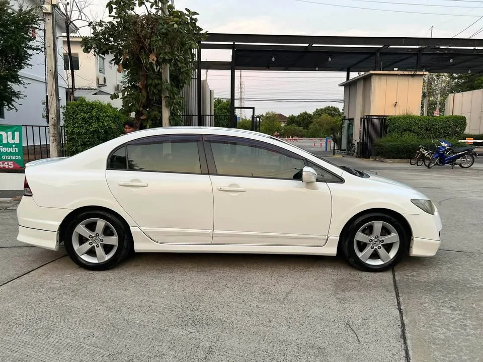 2009 Honda Civic VIII 2