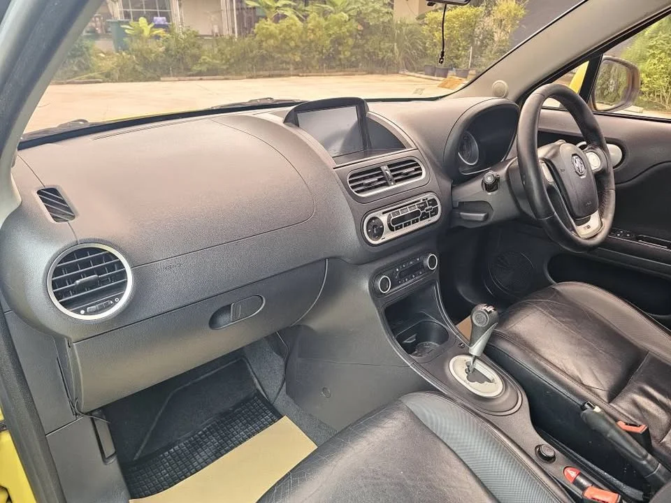 2016 MG 3 II 3