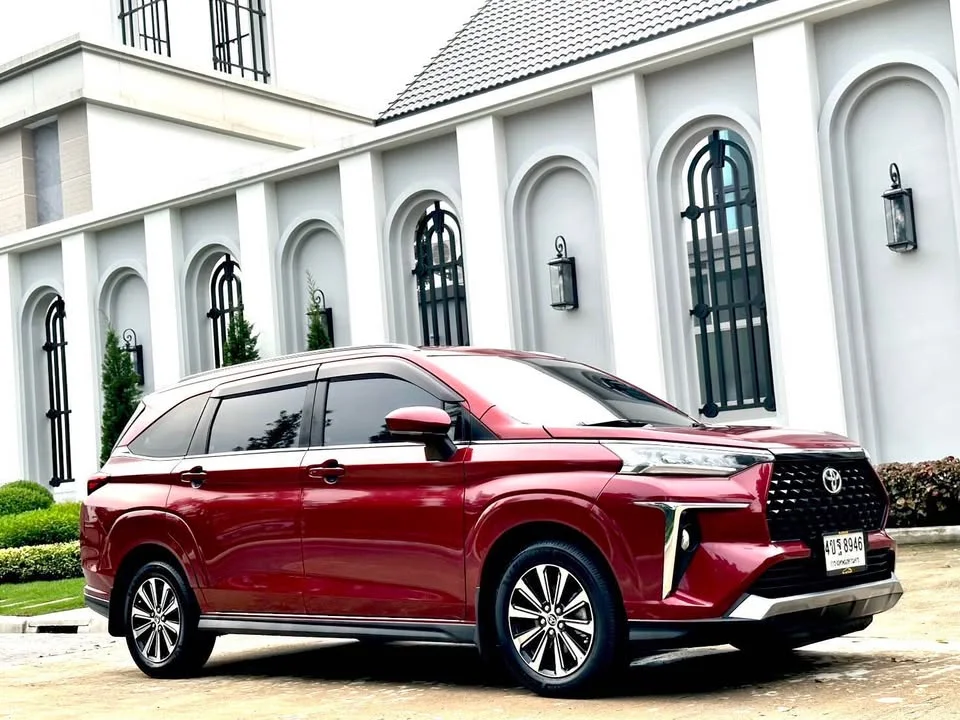 2023 Toyota Veloz III 2