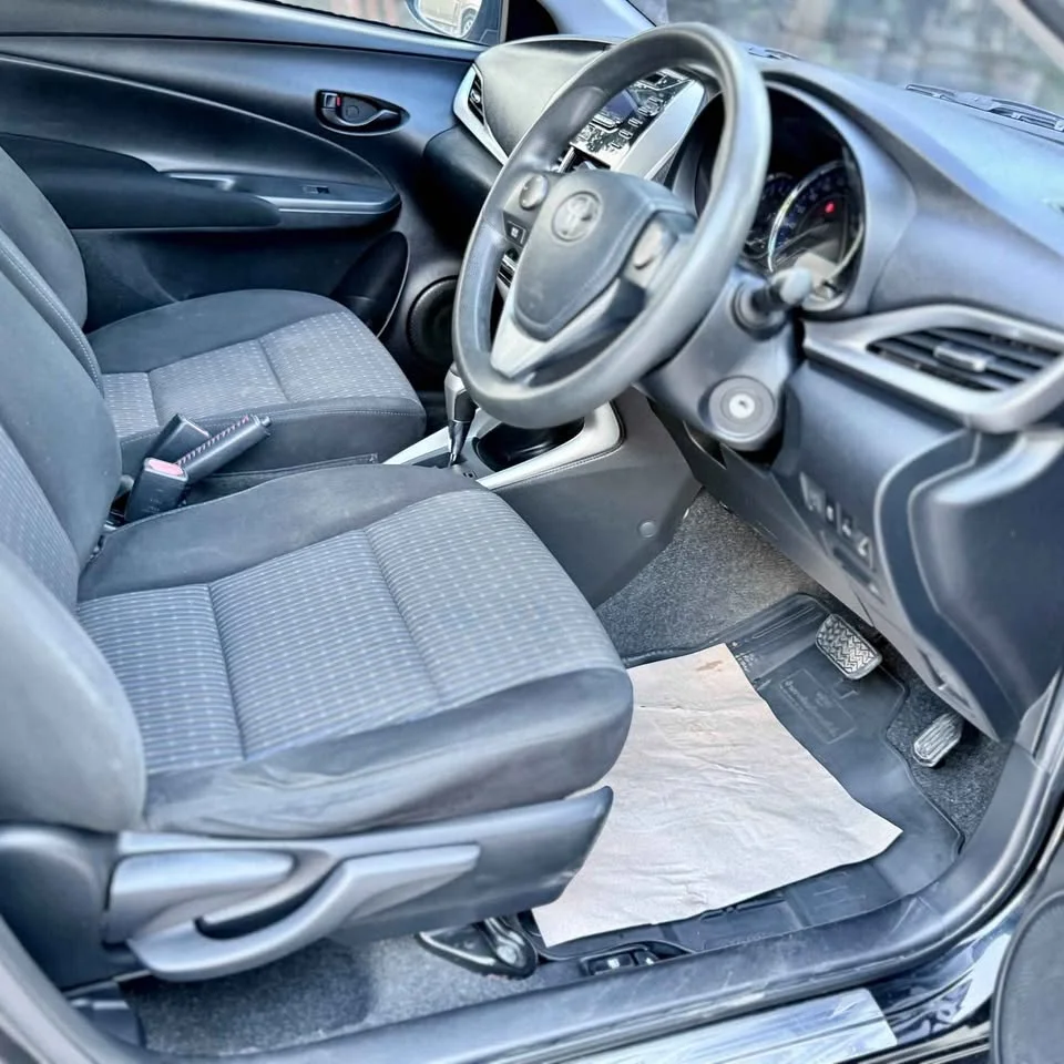2018 Toyota Yaris ATIV III 2
