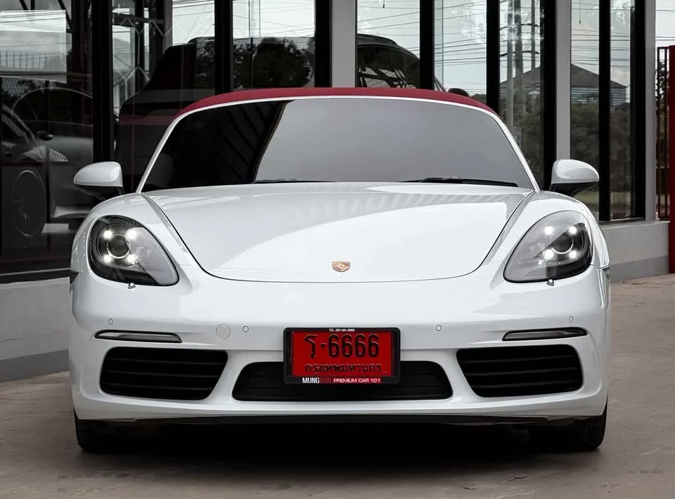 2016 Porsche 718 Boxster and Cayman IV 2