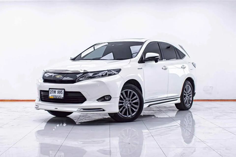 2014 Toyota Harrier III 2