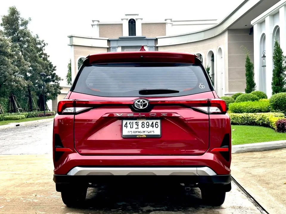 2023 Toyota Veloz III 2