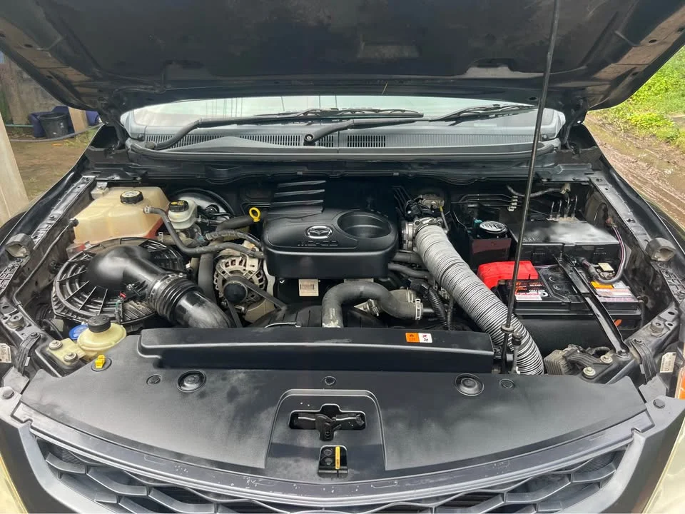 2014 Mazda BT-Series II 3
