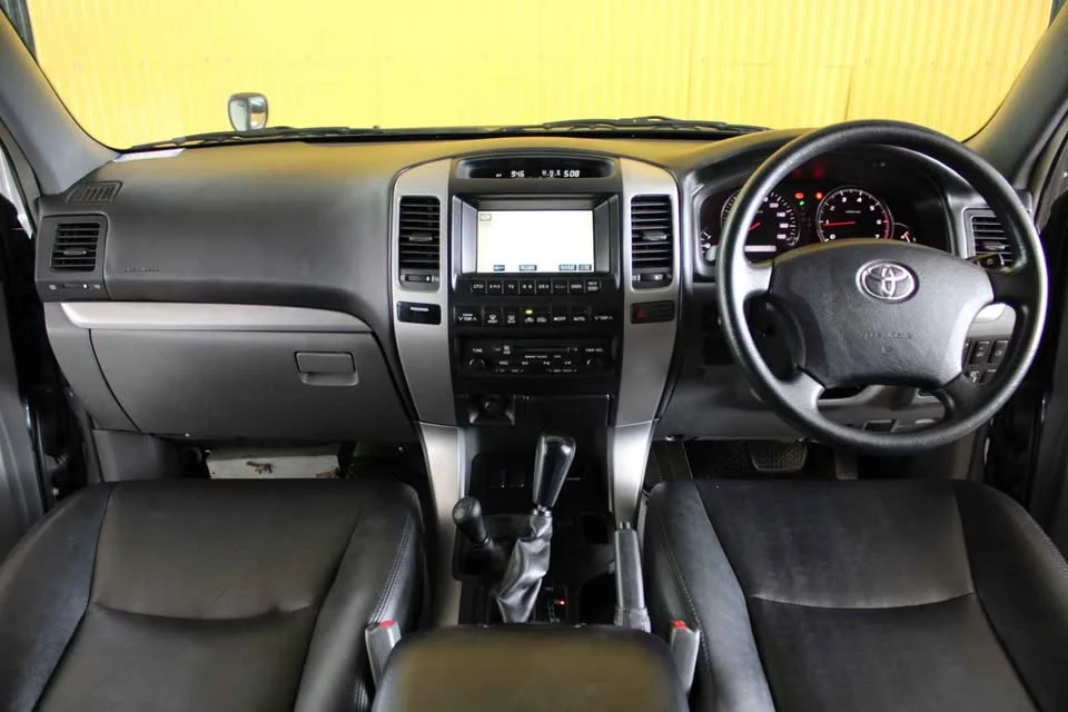 2011 Toyota Land Cruiser Prado J120 3