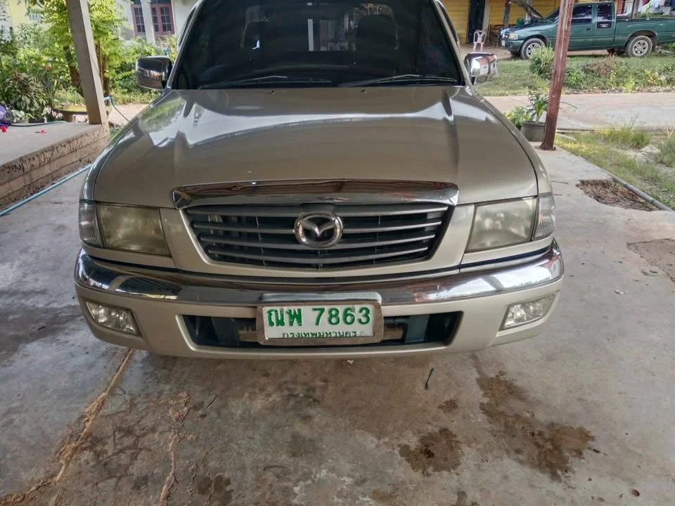 2004 Mazda 2500 Fighter V 2