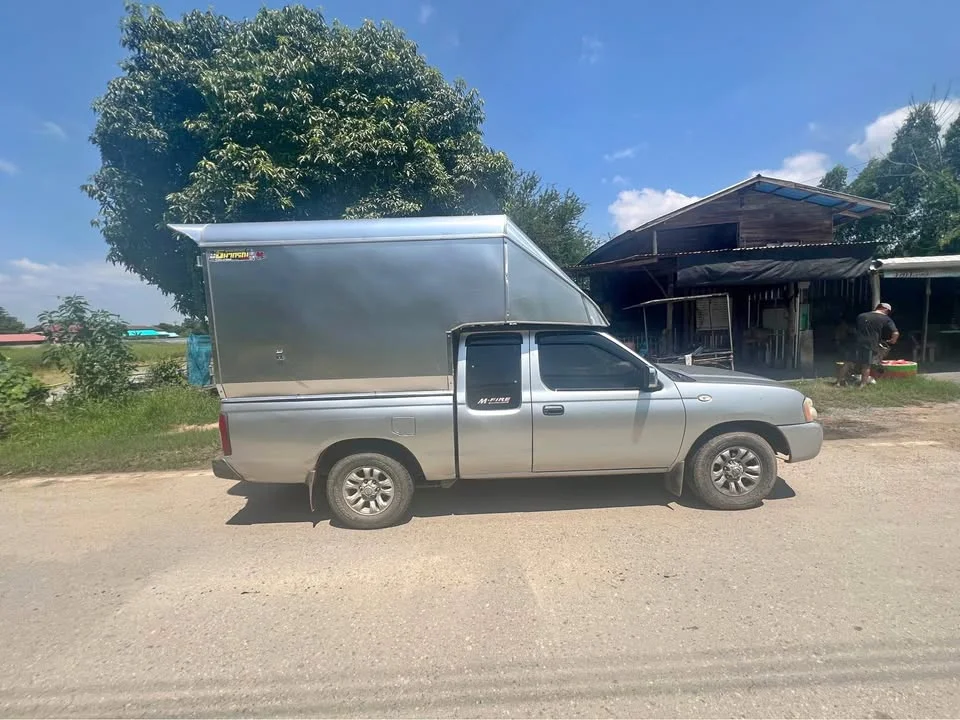 Nissan Frontier I 3