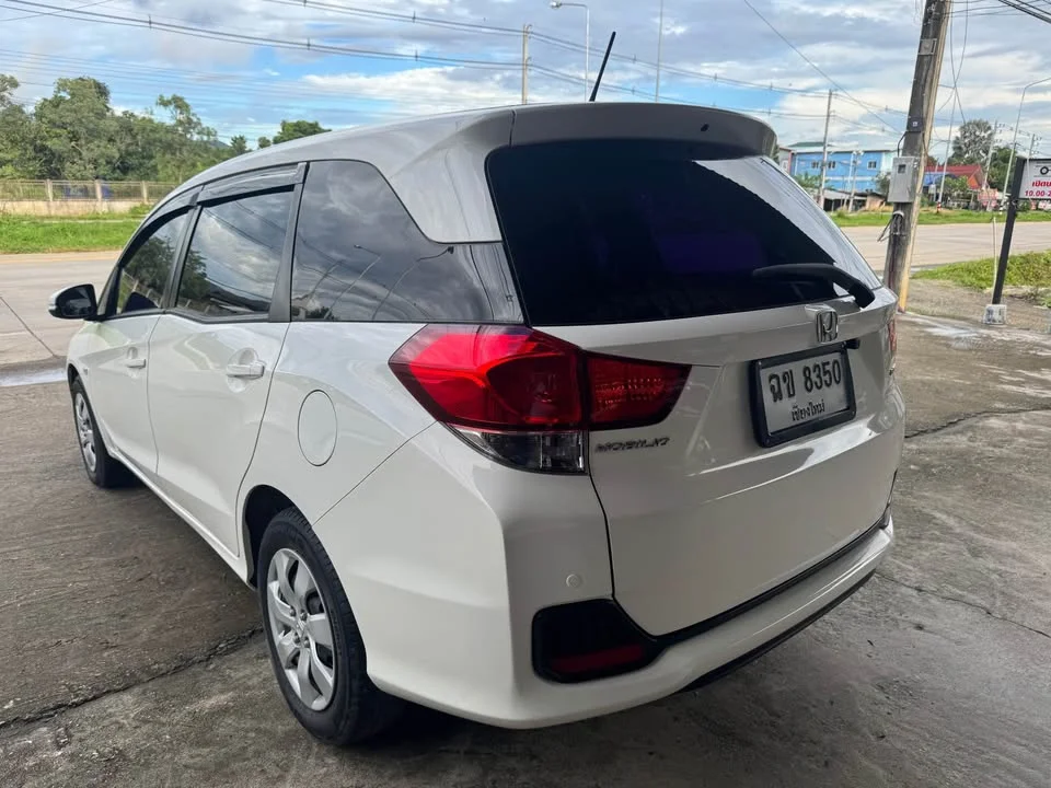 2015 Honda Mobilio II 3