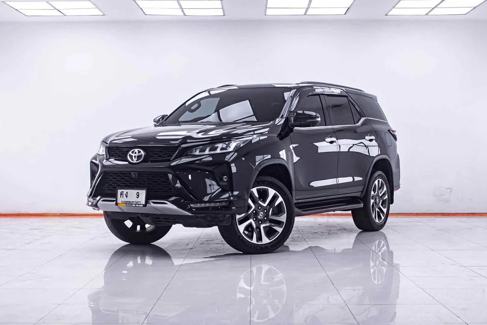 2022 Toyota Fortuner II 2