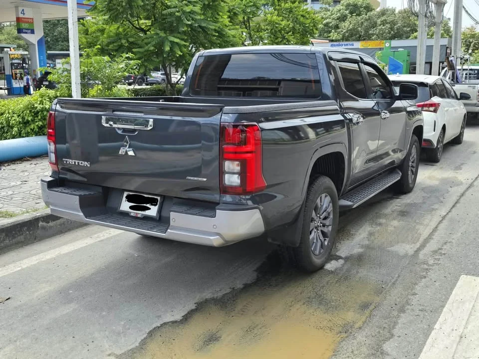 2023 Mitsubishi Triton VI 3