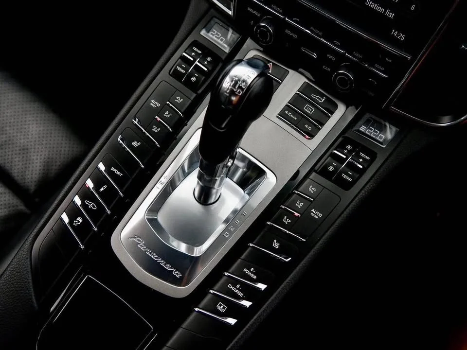 2014 Porsche Panamera I 2