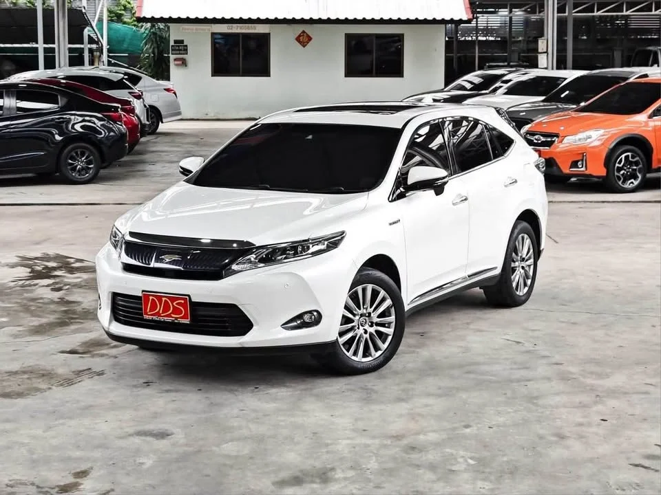 2014 Toyota Harrier III 3