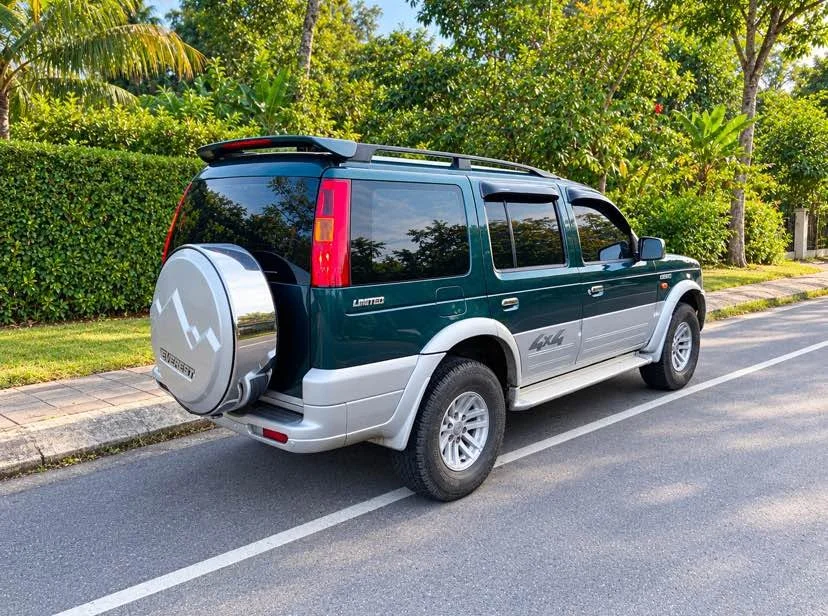 2003 Ford Everest I 3