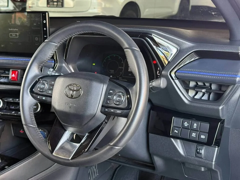 2024 Toyota Yaris Cross AC200 3