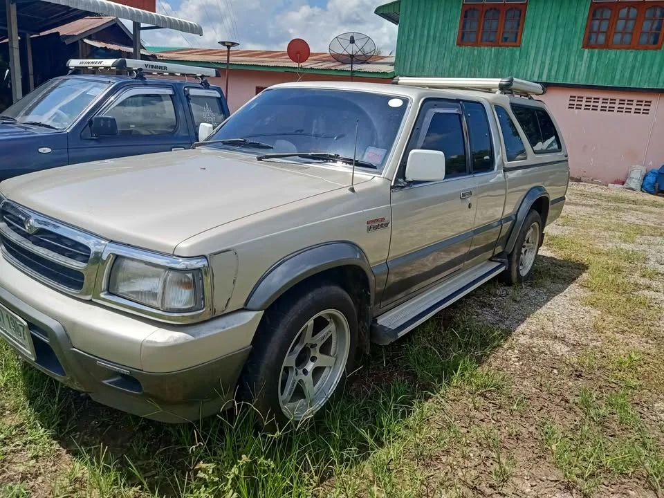 1995 Mazda B2500 IV 3